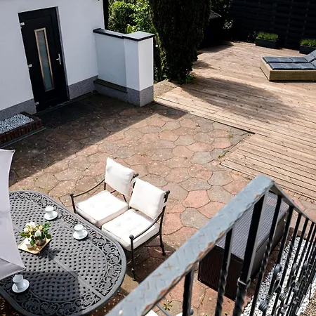 Unter Den Linden Semesterbostad